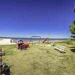 Komfortable In Der Naehe Des Sandstrandes By Interhome